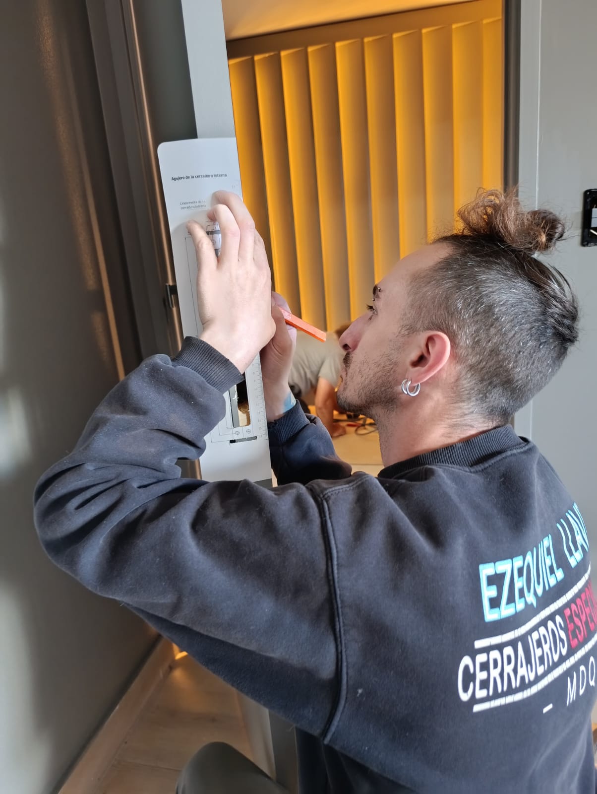 Instalación profesional de cerradura 1